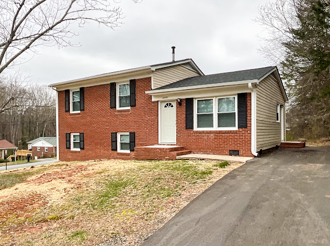3201 Spring Valley Drive